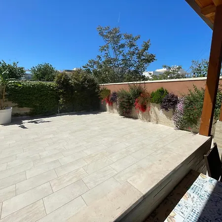 Caramel House & Bed and Breakfast