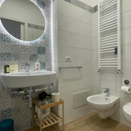 Caramel House & Bed & Breakfast 4*